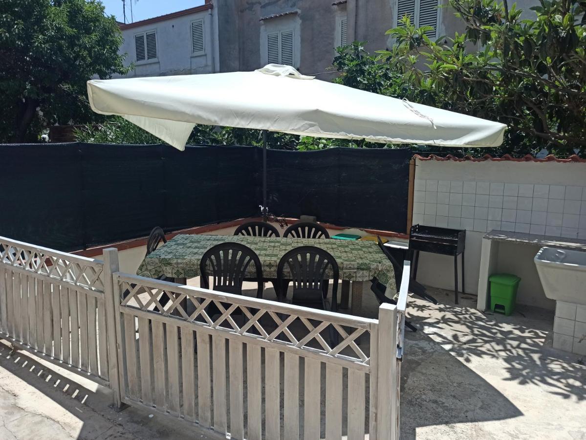テッラジーニ A Casa Di Nonna Mariaヴィラ エクステリア 写真